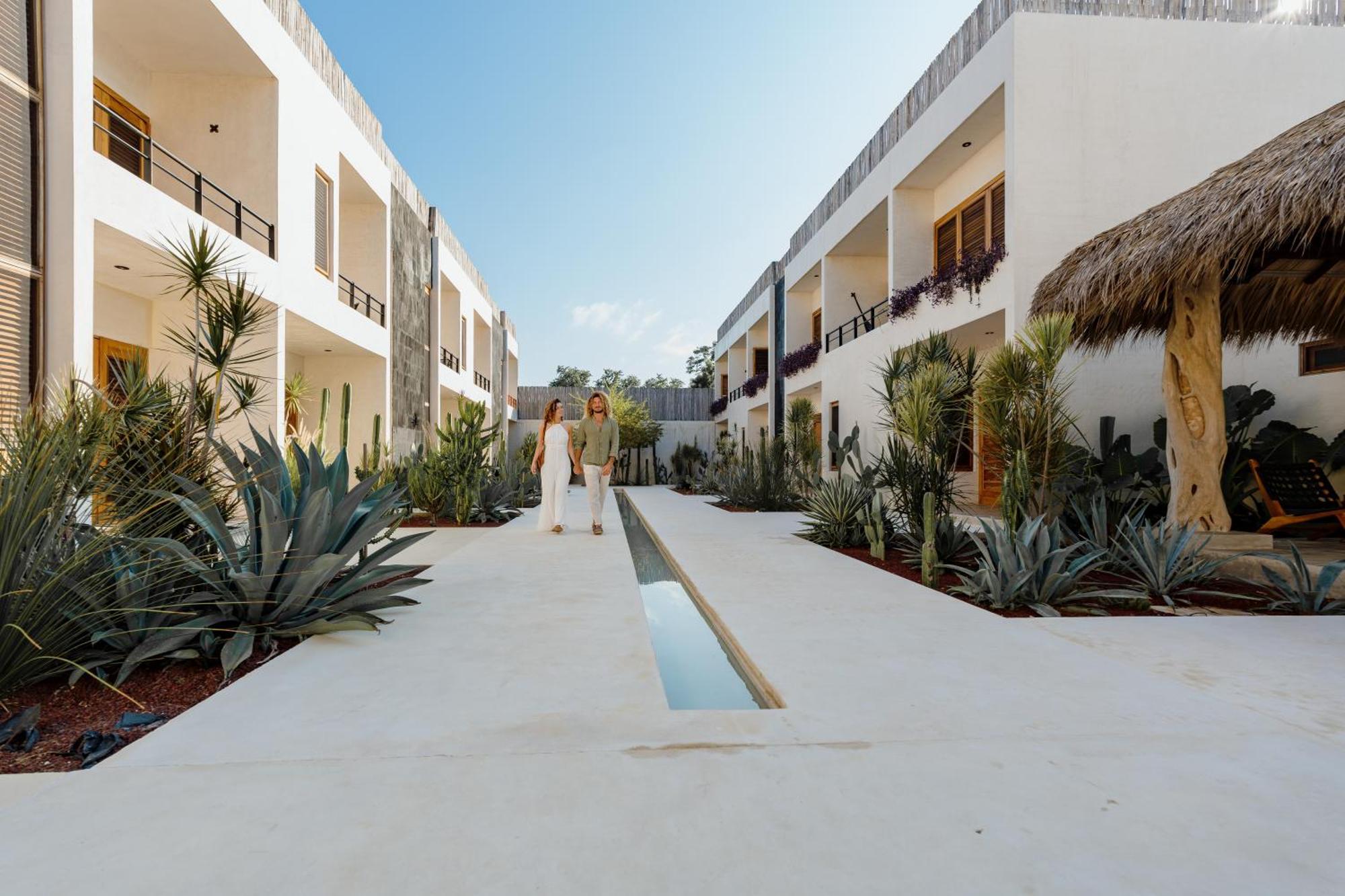 ホテル Casa Mava Brisas de Zicatela エクステリア 写真